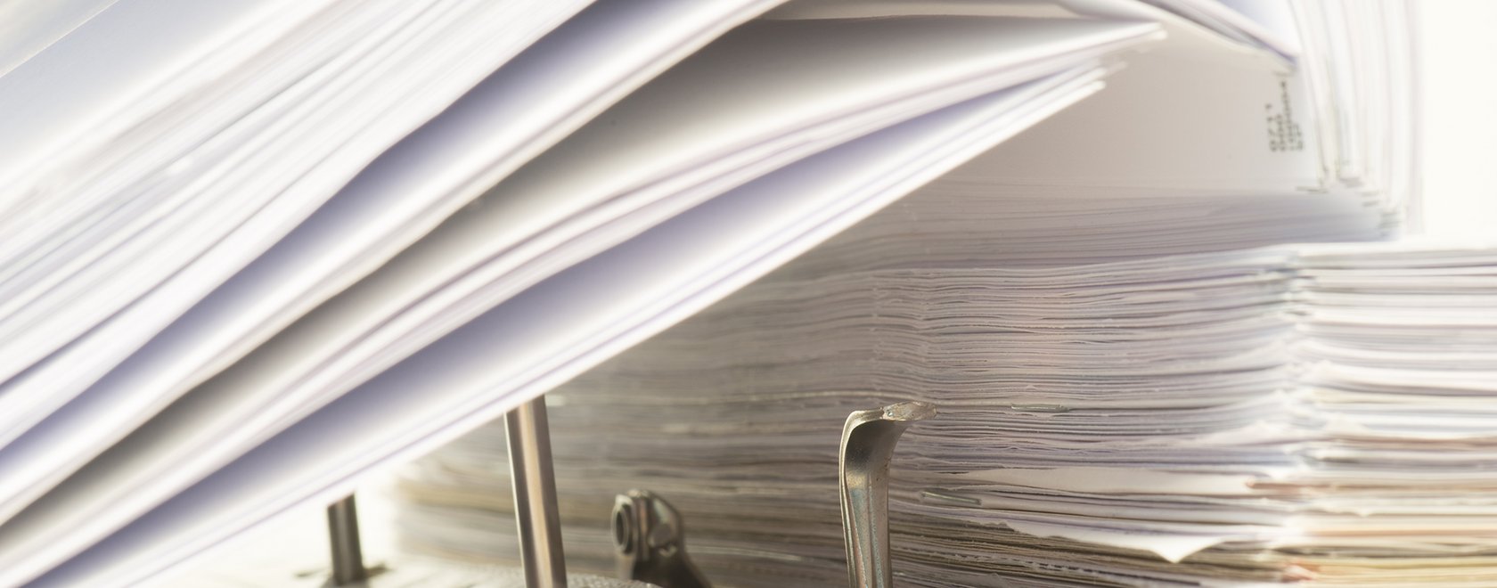 Ordner mit Arbeitsunterlagen